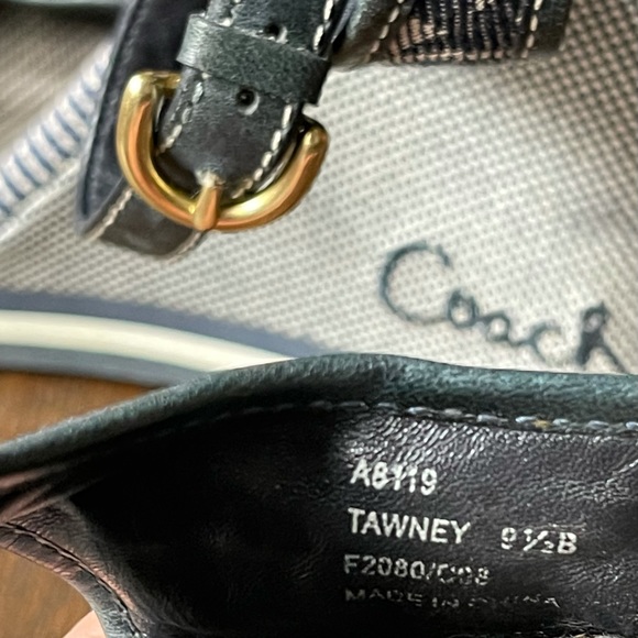 ⛔️SOLD⛔️Coach Tawney Wedge - Picture 8 of 8